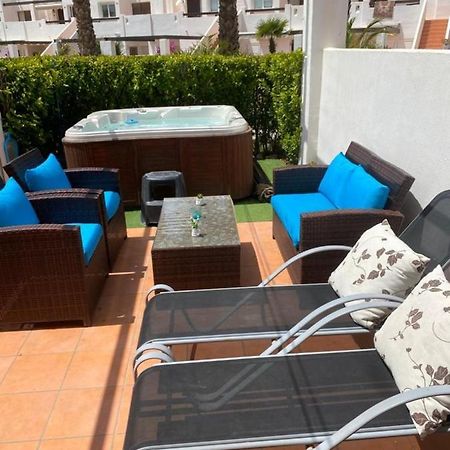 Exquisite 3 Bed Apartment With Private Jacuzzi Эль-Ромеро Экстерьер фото