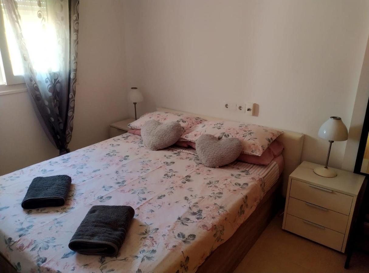 Exquisite 3 Bed Apartment With Private Jacuzzi Эль-Ромеро Экстерьер фото