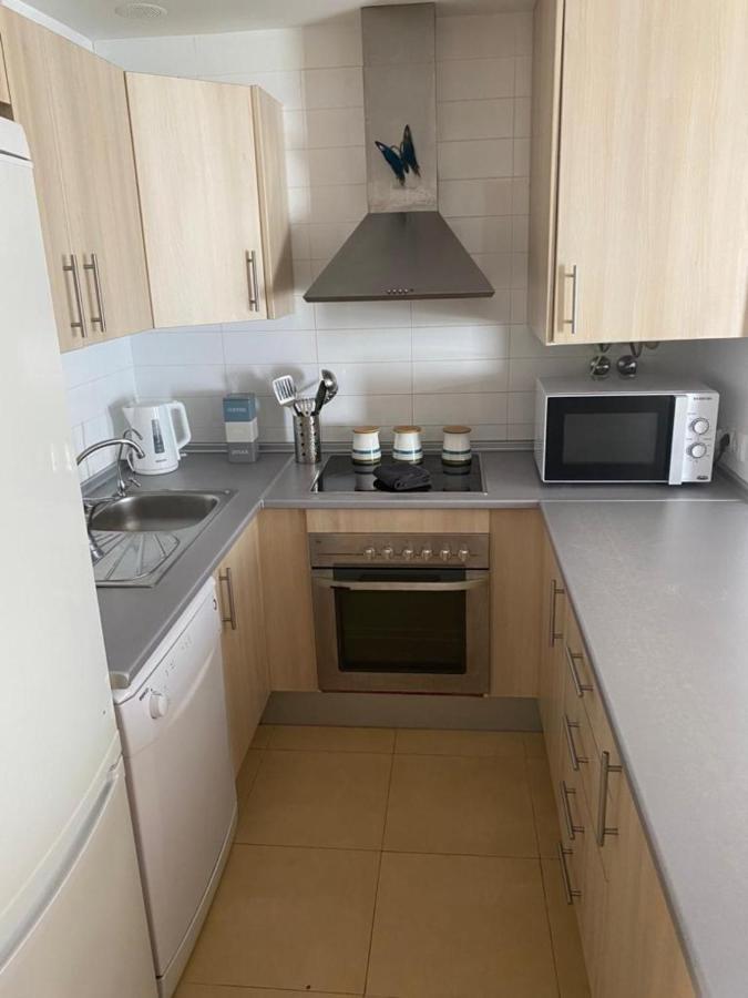 Exquisite 3 Bed Apartment With Private Jacuzzi Эль-Ромеро Экстерьер фото